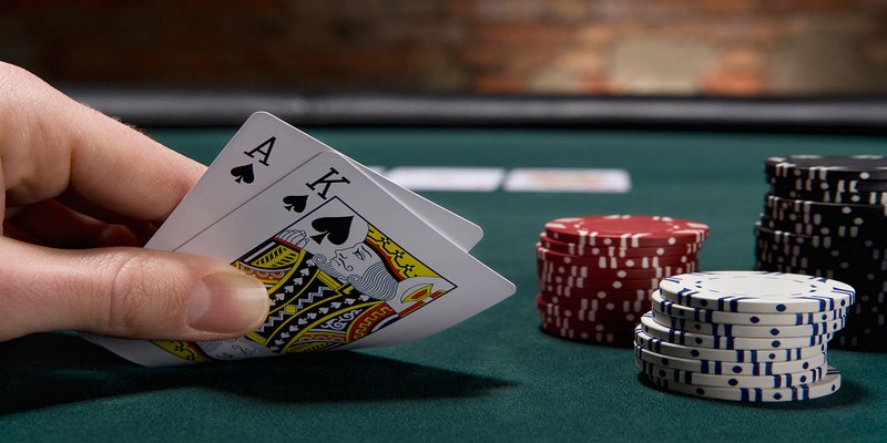 Luật chơi Poker tại TIPCLUB vô cùng đơn giản cho người mới bắt đầu